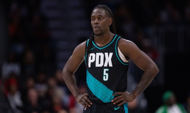 星空体育-35岁266天！霍勒迪刷新单场35分10助&amp;真实命中率90%+最老纪录